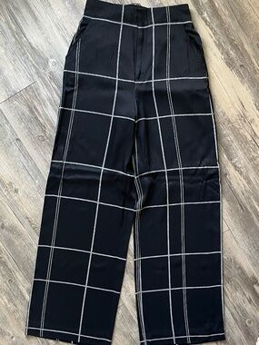 Equipment, Size 8, Berneen Checked Draped Satin Pants, Black/White